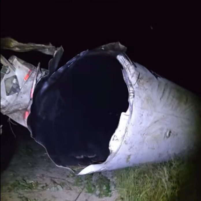 Cierran la 120 por explosión de pipa de gas en Pinal de Amoles
