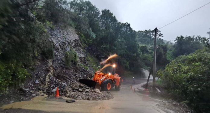 Vuelven a registrarse deslaves en la Sierra Gorda de Querétaro