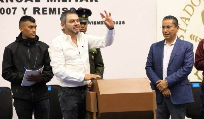 Jóvenes de la Clase 2007 y remisos participan en el Sorteo Anual Militar en SJR