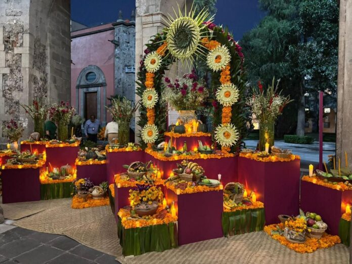 Querétaro presente en ofrenda de Palacio Nacional
