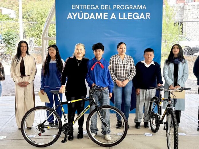 USEBEQ refuerza la permanencia escolar con la entrega de bicicletas del programa 