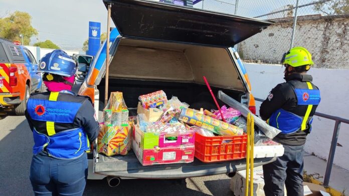 Protección Civil realiza operativo contra pirotecnia ilegal en el Mercado de Abastos en Querétaro
