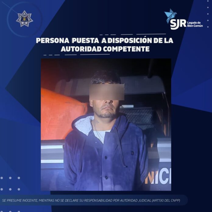 Elementos de la SSPM-SJR aseguran vehículo con hidrocarburo y detienen a masculino