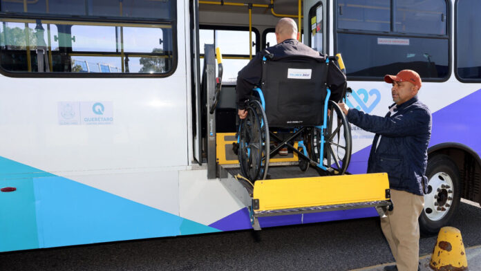 Fortalece SEDIF movilidad para personas con discapacidad y adultos mayores