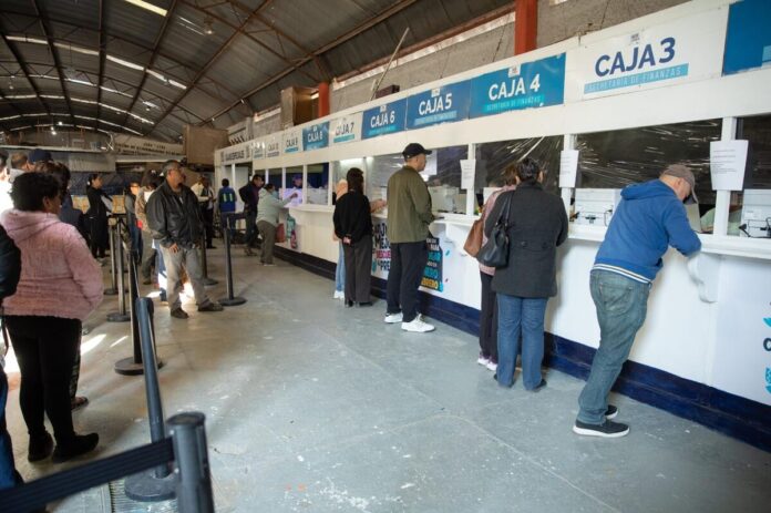 Habilitan 20 módulos de cobro para predial en San Juan del Río; póliza de seguro se renovará en abril