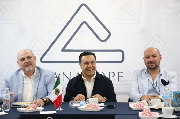 Fortalece Luis Nava vínculo con comerciantes a través de la estrategia “Aquí Contigo”