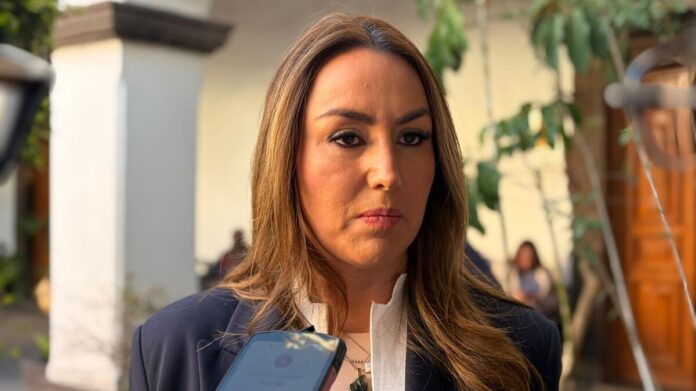 Rechaza regidora de San Juan del Río acusaciones por deuda y señala irregularidades en proceso de expulsión
