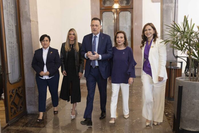 Consolida Querétaro atención a más de 175 mil mujeres