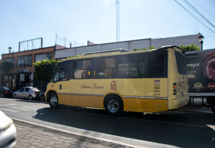 Detiene AMEQ a 13 unidades por cobros ilegales en San Juan del Río