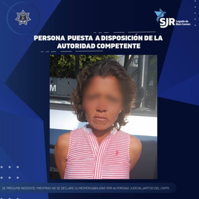 Detienen a mujer con presunta metanfetamina tras conflicto en transporte público de SJR