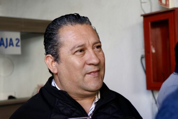 Elimina San Juan del Río 25 jefaturas y fusiona dependencias