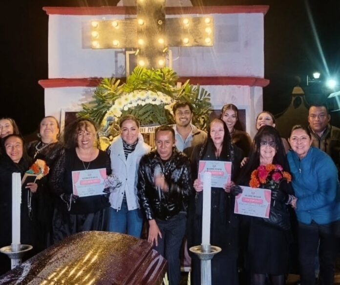 Llama Tenoch Huerta a rescatar la identidad local durante estreno teatral en SJR