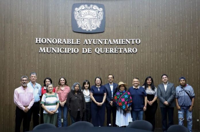 Municipio de Querétaro instala mesas de diálogo para ordenar el comercio artesanal