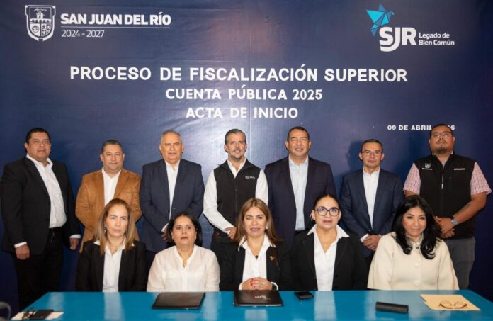 Roberto Cabrera y auditor Superior del Estado firman acta de inicio de fiscalización 2025