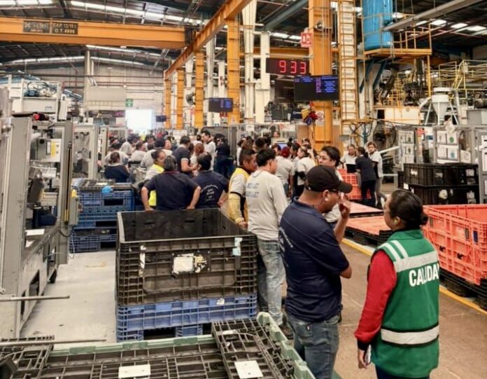 Bono a trabajadores pone fin a paro laboral en empresa de SJR