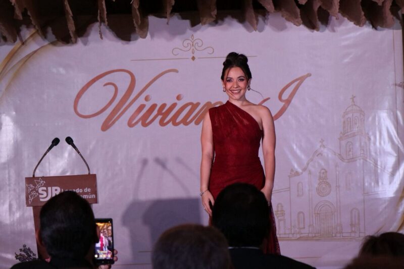 Inician festejos por los 495 años de San Juan del Río; presentan a Viviana I como reina de la Feria 2026