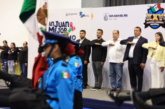 Roberto Cabrera inaugura histórico concurso de Escoltas y Bandas de Guerra en SJR