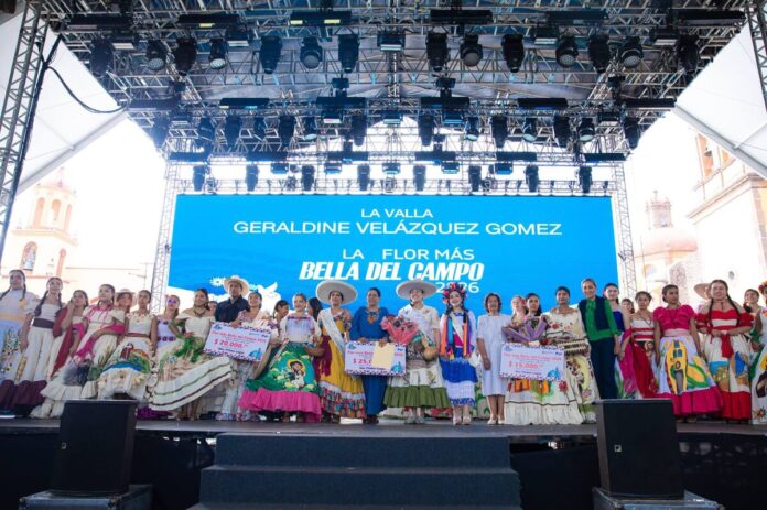 La Valla obtiene “La Flor Más Bella del Campo” y Santa Matilde gana el concurso de carros alegóricos