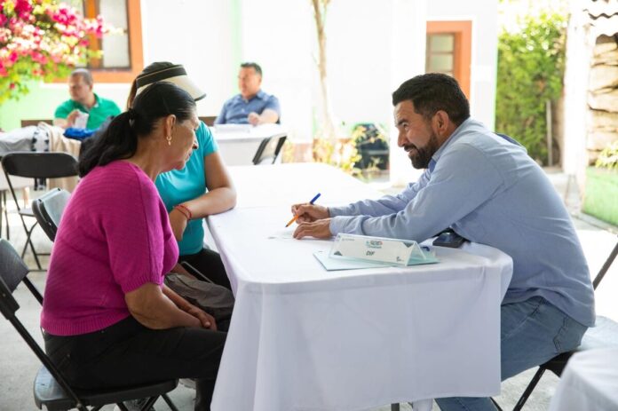 Llevan mejoras urbanas y servicios a Sabino Chico, SJR