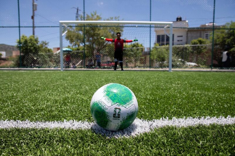Arranca el "Proyecto Mundial Social 2026" en San Juan del Río con la entrega de dos canchas deportivas