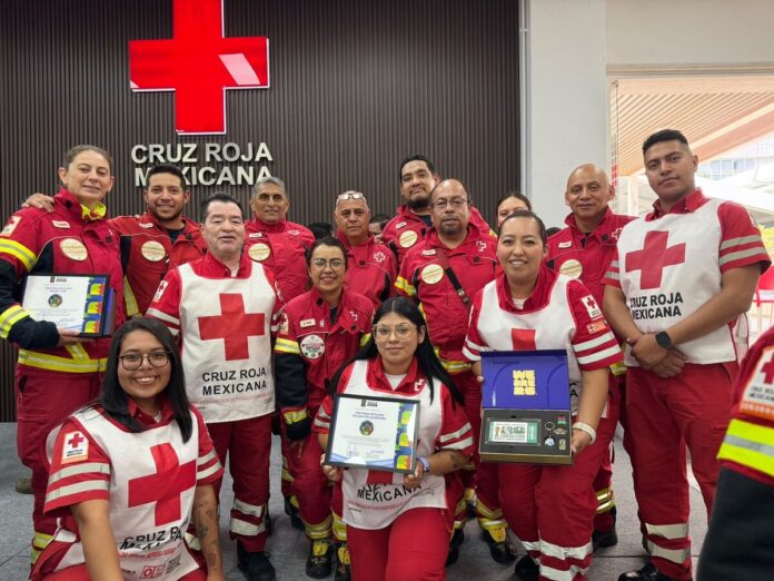 Reconoce Cruz Roja Nacional y FIFA a paramédicos queretanos por cobertura en el Mundial 2026