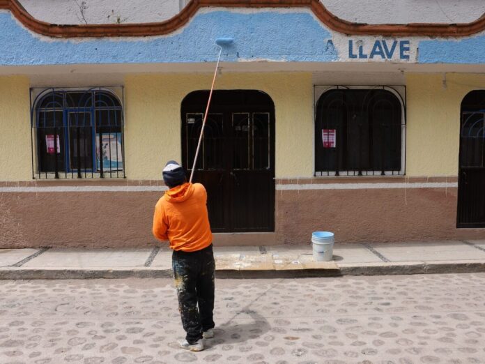 Municipio de SJR reehabilita espacios comunes y vialidades en La Llave
