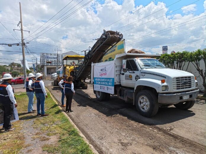 CEI inicia rehabilitación de cuatro calles en San Juan del Río