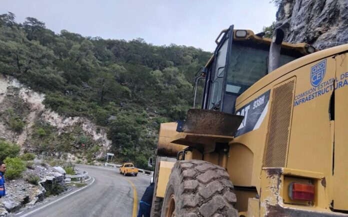 CEI atiende caminos de la Sierra Gorda y el semidesierto tras lluvias