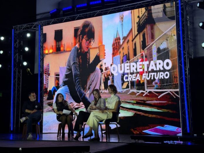 Expone SECULT en Tijuana el modelo cultural de Querétaro