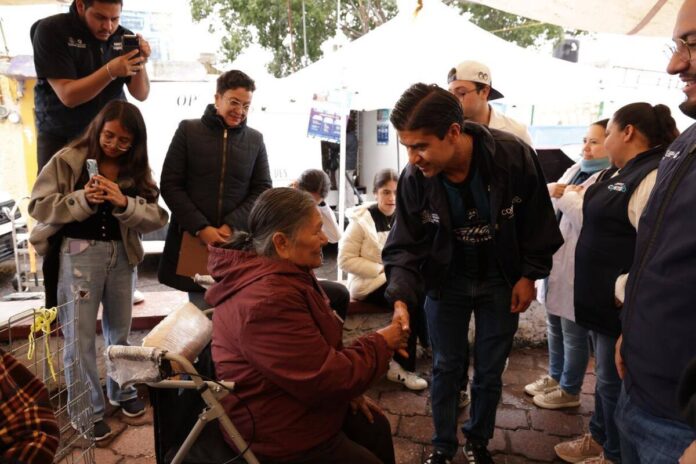 Lleva SEDESOQ servicios de salud a la colonia San Pablo