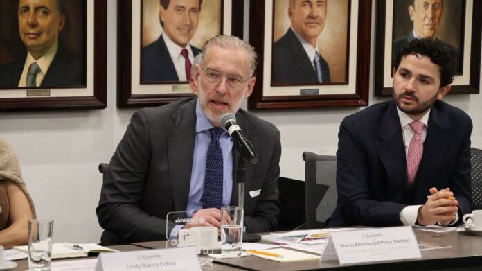 Participa Querétaro en la coordinación federal de semiconductores