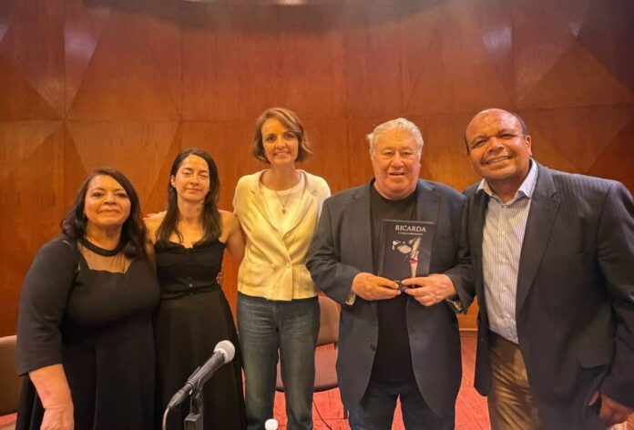 Presentan Ricarda y otras obsesiones en el CEART de Querétaro