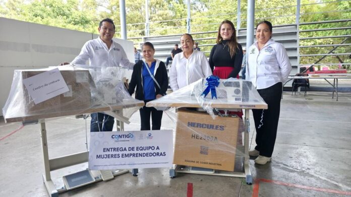 Reciben equipamiento 26 proyectos de mujeres en la sierra queretana