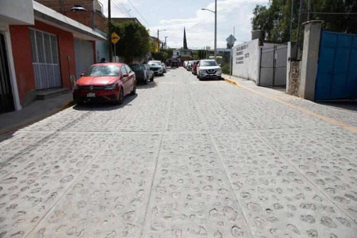 Rehabilitan la calle Rafael Ayala en el Centro de San Juan del Río