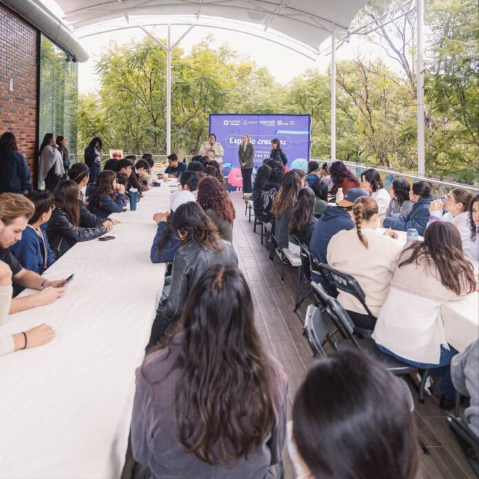 SEJUVE encabeza conversatorio de salud mental juvenil en Querétaro